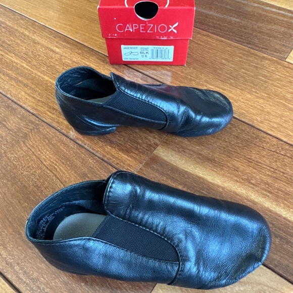 Capezio Jazz shoes girl size 12 - Picture 5 of 5